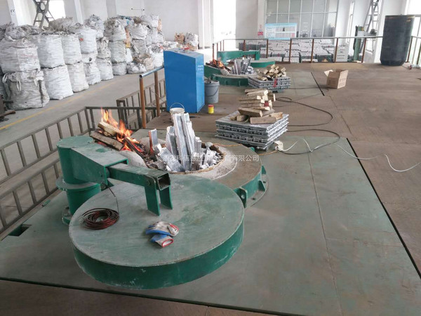 1t中频熔铝炉.